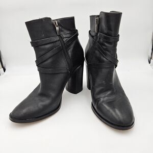 Vince Camuto Black Leather Ankle Boots Booties Block Heels Gurleen Size 8 Zip